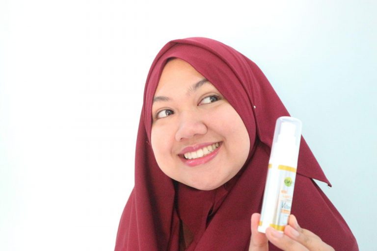 PENGALAMAN MENGGUNAKAN GARNIER LIGHT COMPLETE SUPER ESSENCE